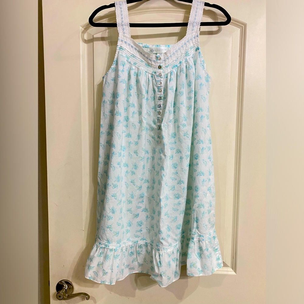 Eileen West nightgown babydoll size small blue and white floral